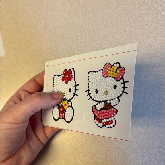 Hello Kitty Diamond Dot Stickers - set of two - Picture 4 of 6